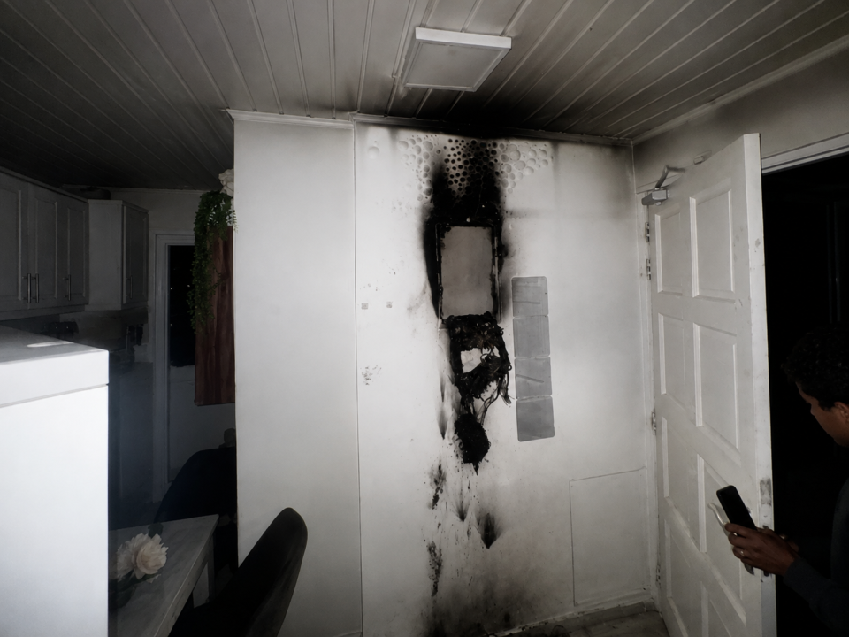 Male' ge ehge apartmentehgai huri current board eh gai roave alifaanuge haadhisaaeh