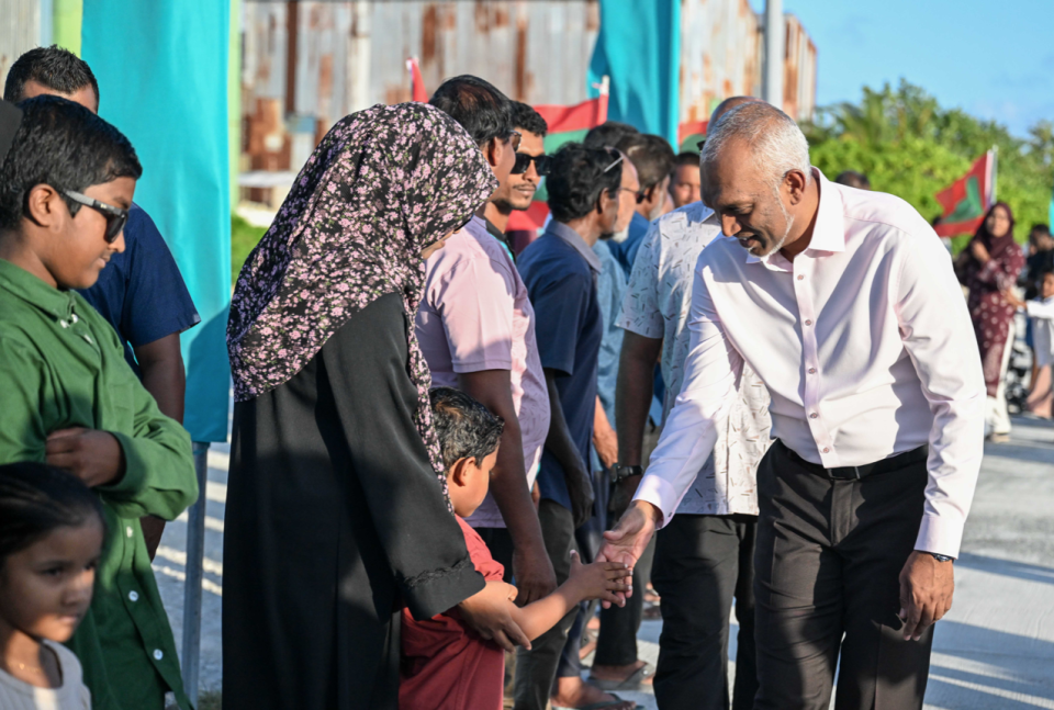 Rayyithun ge adu: Raees aa badhdhalu kurumuge furusathu 8 dhairaa akah