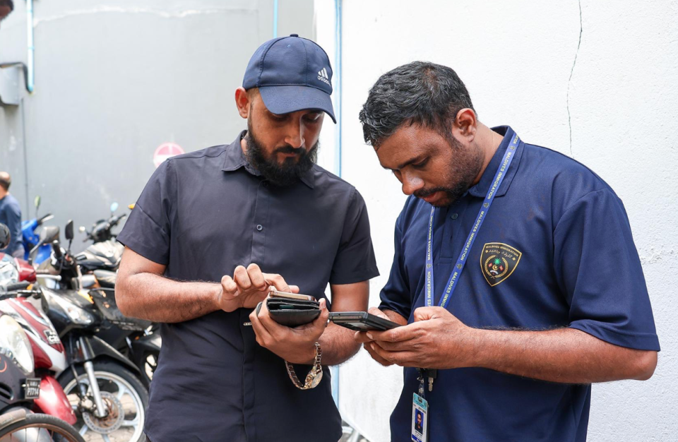 Saloon thakaai garage thah balai faaskoh 5 bidheyseen atrhulaigenfi