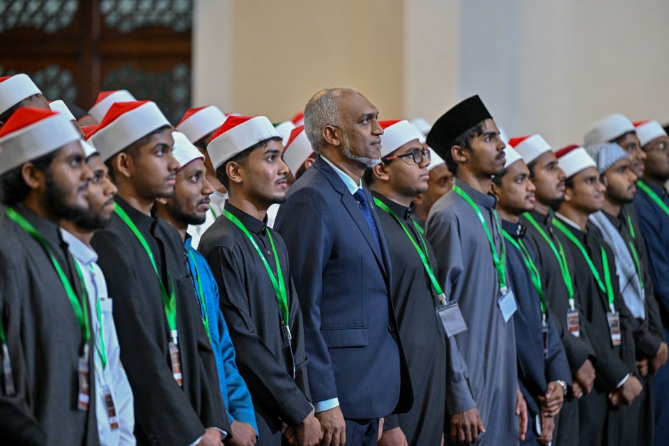President urges young khatibs to lead by example in upholding Maldives’ Islamic identity