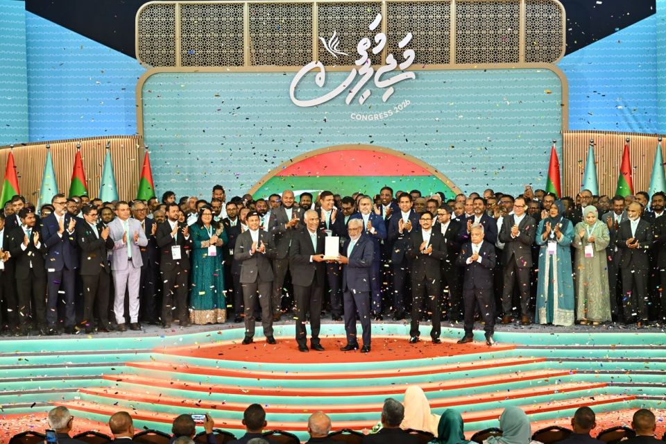PNC ge riyaasee ticket raees Muizzu ah aruvaifi 