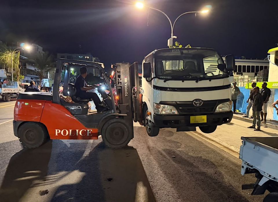 Boduthakurufaanu magugai gavaidhaa hilaafah park kohffai huri 9 ulhandheh fuluhun toa kohffi 