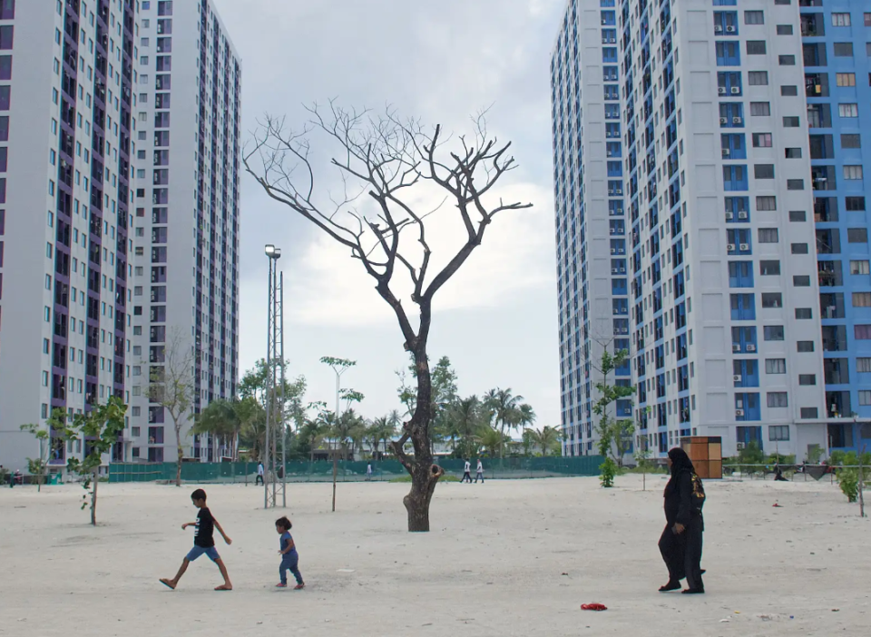 Hiya Park sarahahdhu gai huri vaguthee miskih nagai, e bin Park akah badhalu kurumah ninmaifi