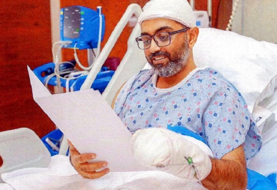 Flydubai ge cockpit thereyge biruveri hamalaa, furaana salaamah nuvaane kamah heekure vunu: Captain Smith