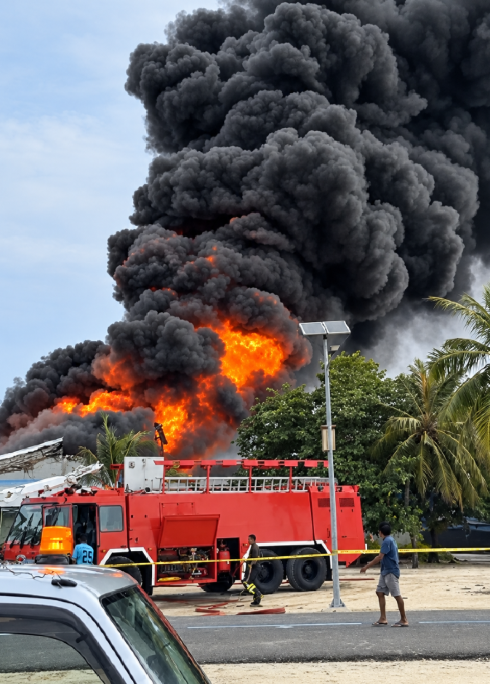 Funadhoo petrol shed gai rovun: Rashun vaarey fenn nunegumashaai, vaare aa nu'themen ilthimaas kohffi