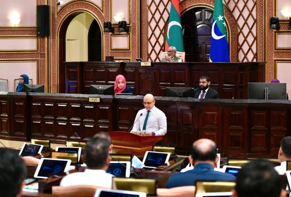 Mi aharu fuel subsidy ah 3.8 billion rufiyaa haradhuvaane: Zareer