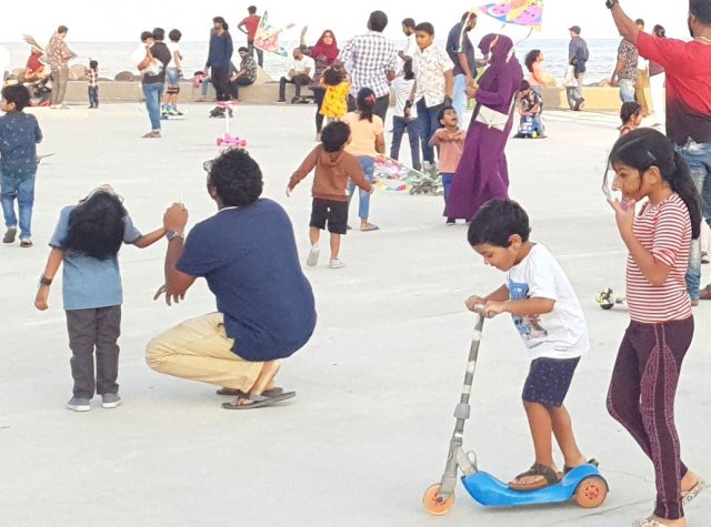 Ekaniveri mainnaai bafainnah mahaku 15,000 rufiyaa aa hama ah inaayaiy dhenee