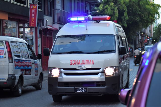 Aasandha ge dhashun Ambulance hidhumaiy April 1 in feshigen libeyne