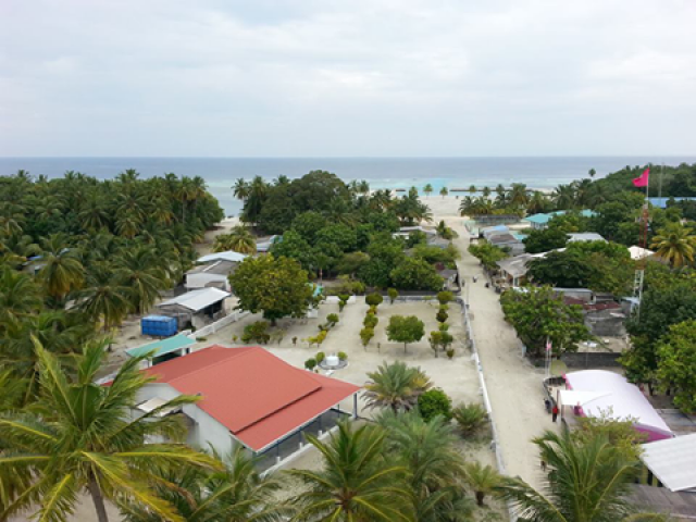 School kudhinge ahulaagu rangalhu kuran Vaadhoo councilun harukashi fiyavalhuthakeh 