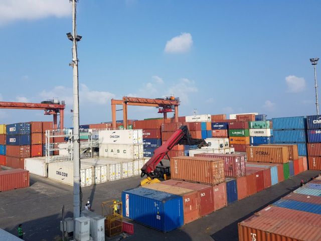 Viyafaari veringe bandharuge open storage area  free storage dhey muhdhathu 10 dhuvaha ithuru kohffi