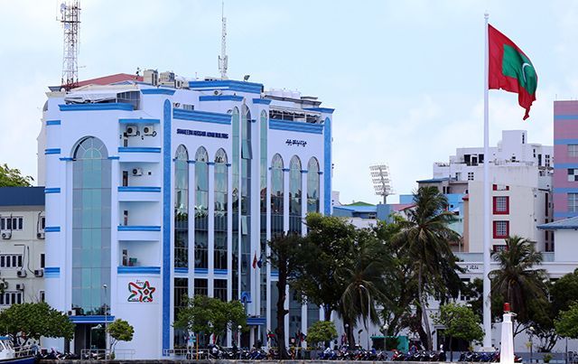 Media thakah maalee eheetherikan dhinumah ekulavaali usoolah mediathakuge mashvaraa hoadhanee