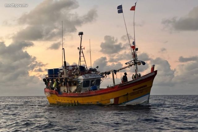 Ari atholhu beyrun gavaaidhaa hilaafah ulhunu beyruge 3 mas boat eh athulaigenfi 