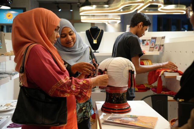 SME thakah haassakoh Male', Kulhudhufushi adhi Addu gai storage facility thakeh gaaimkuranee