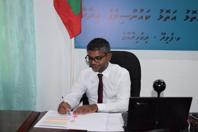 Party badhalu kuri massala: Thinadhoo Council Raees suspend koffi