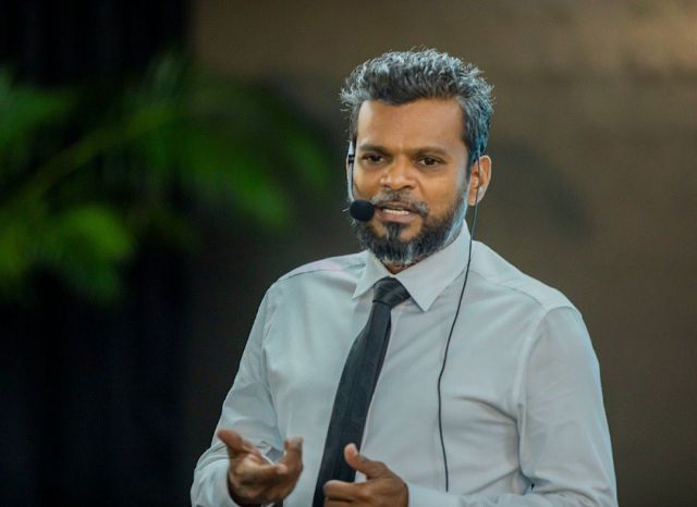 Election Commission ge member kamah Shakeel ayyanukuran majileehah hushahalhaifi