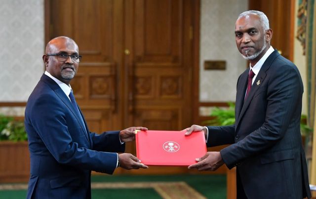 Resort thakun maarukuranjehey Dollar ge minvaru ithurukurumakee igthisaadhah oiy bodu nurakkaleh: MDP