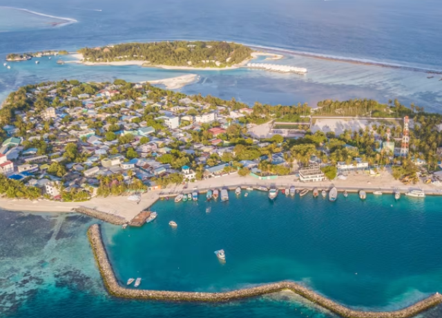Guraidhoo gai hingi maaraameyree: aniyaavi meehaa ithuru faruvaa ah Male' ekaku hayyaru kohffi