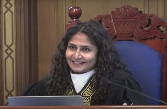 Dr.Azmiralda ge massalaigai jinaaee dhauvaa eh kure vey varah heki neh kamah ninmaa, massala file kohffi