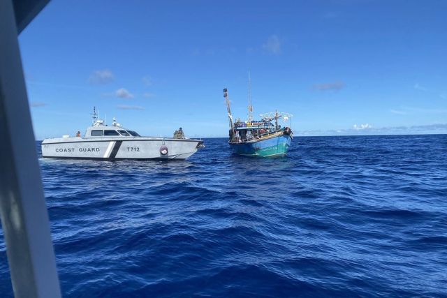 Oyaadhaa Srilankage mas boat ah MNDF coast guard eheetherikan foarukohdhenee 