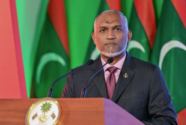 Maldivian in Shenzen ah dhathuru thah fashaifi