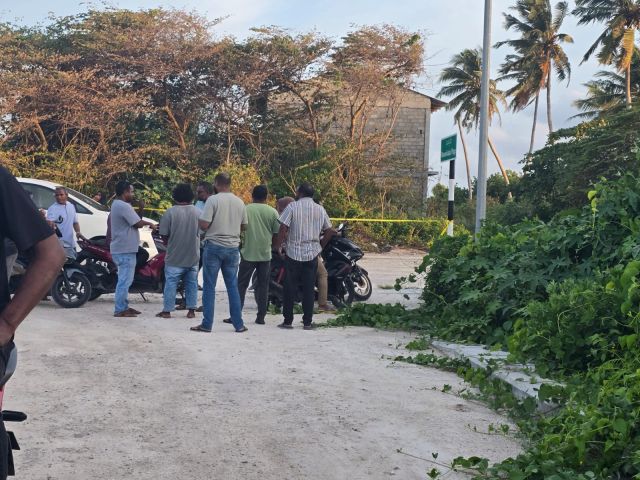 Postmotom hedhumaai gulhey gothun adhi vaki gotheh nuninmaathee dhe meehunge hashigandu ves morchery gai!