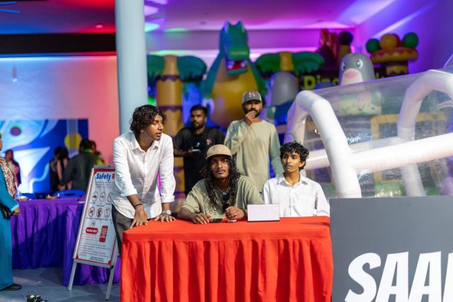 Mi aharuge dhe million vana fathuruveriyakah ingireysivilaathuge Bethany Sarah 