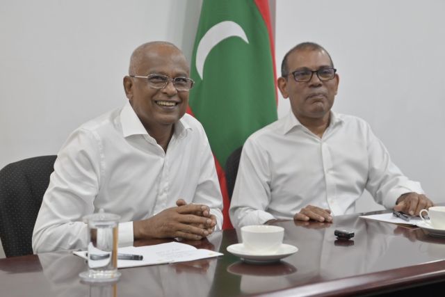 Nasheed aa eku masakkaiy nukureveyhaa dhurah nudhevey: Solih