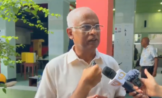 Hithadhoo SHEESHAA kurimathee oiy chasbimugai roavi alifaan nivvaalaifi