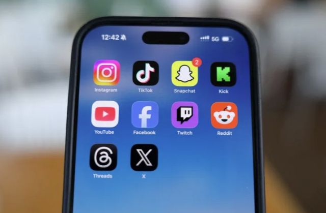 Barahanaa manzaruthakaa hedhi social media manaakuran UK in balanee