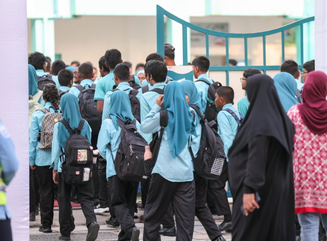 Anna aharu sarukaaru school thakah kudhin vahdhdan hulhuvaalaifi