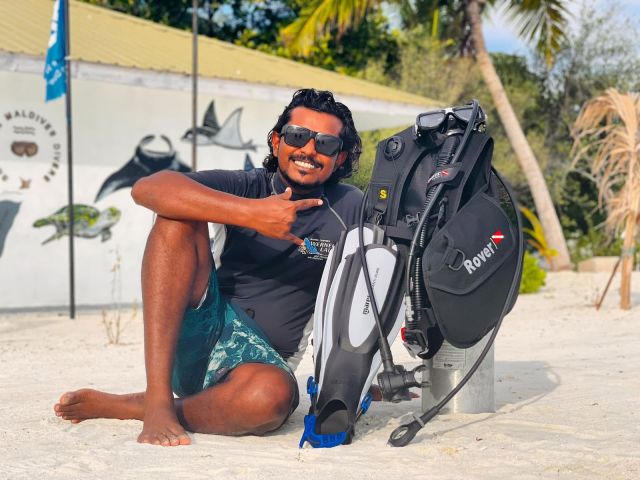 MEEHUN: Kandu adeege reethikamah dhoovi hithaa eku, Appo nukuthee Meedhoo ge fathuruverikan kuriaruvan