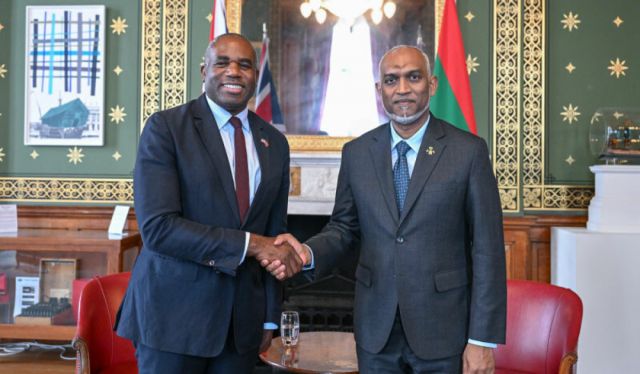 Chagos massalaigai himenenee Mauritius aai UK kamahbune UK in varugadha rahdheh!