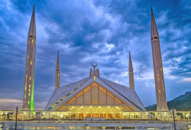 Vashaigen vaa fehikamaa eku, Faisal miskithuge vidhun mulhi e saraha'dha furihama kan genesdhey!