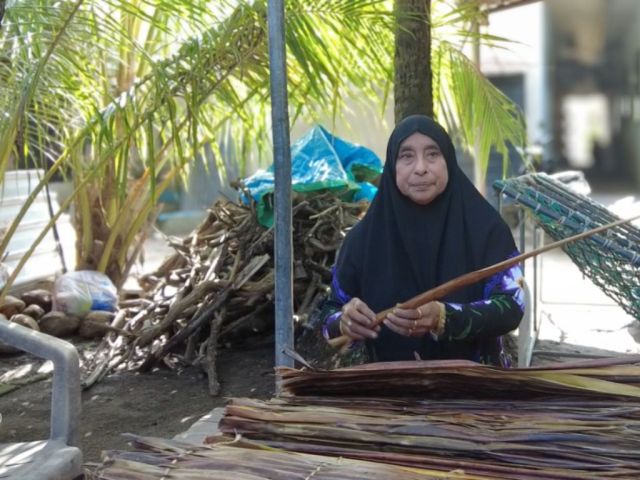 MEEHUN: Ramla ge hithah asaru kuri handhaaneh, bandah maruvi dhari vissaa valhuli fahun maimeehaa ves maruvee!