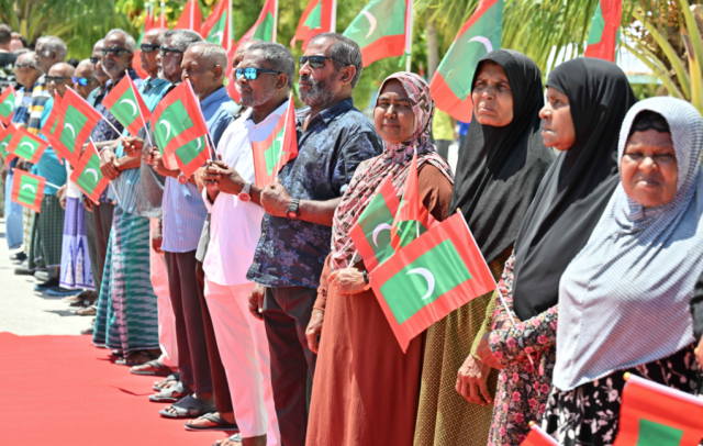 RAHRASHUN: Aabaadhee madhuve Rakeedhoo gai dhiriulhenee 70 meehun