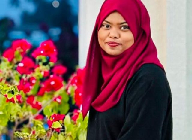 MEEHUN: Dhonthage hunarun kurehumah loabi jehunu Sajjaadha kaamiyaabee ge aa usmin thakakah!