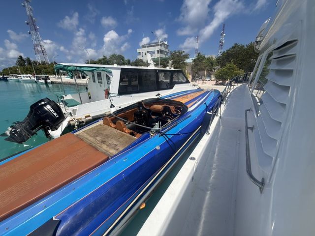 Felidhoo kairi ah bandun jahaali launch gai thibi meehunnah bodethi aniyaathakeh 