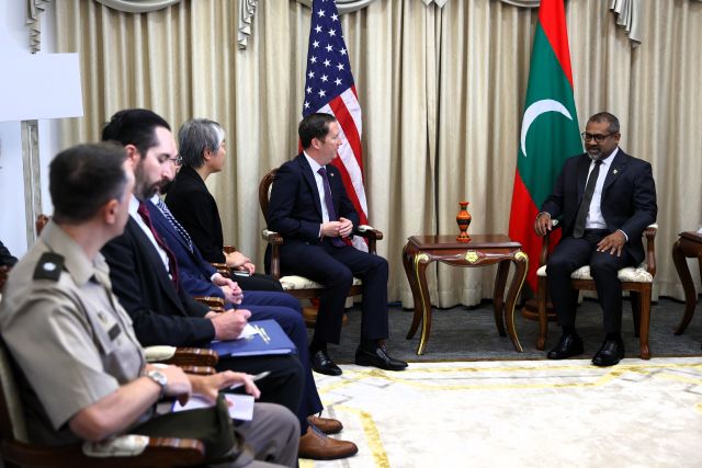 America in Asia ah kanda alhuvvaafai hunnavaa haassa mandhoobu minister Khaleel aa badhdhalu kuravvaifi