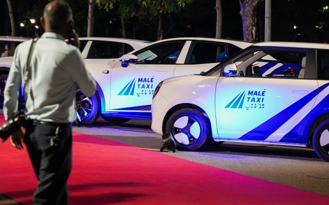 Mi aharuge thereygai, Addu gai ves sarukaaruge taxi hidhumah thaarafu kuraane: Minister Ameen