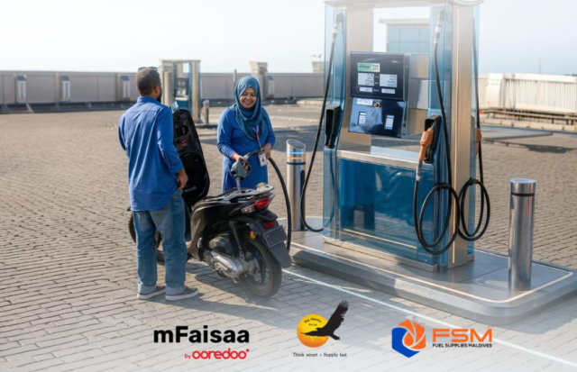 M faisaa medhuveri koh 50 rufiya ge petrol alhaigen 20 rufiya anburaa wallet ah