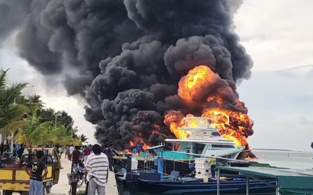 BREAKING: F. Feeali bandarugai oiy theyo boat eh gai roave andhamun dhanee