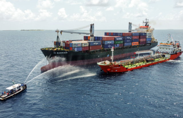 Bunkering in libunu aamdhanee billion akaa gaathah