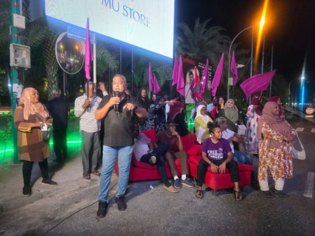 Criminal court amuraaeku siyaasee party thakun ves 