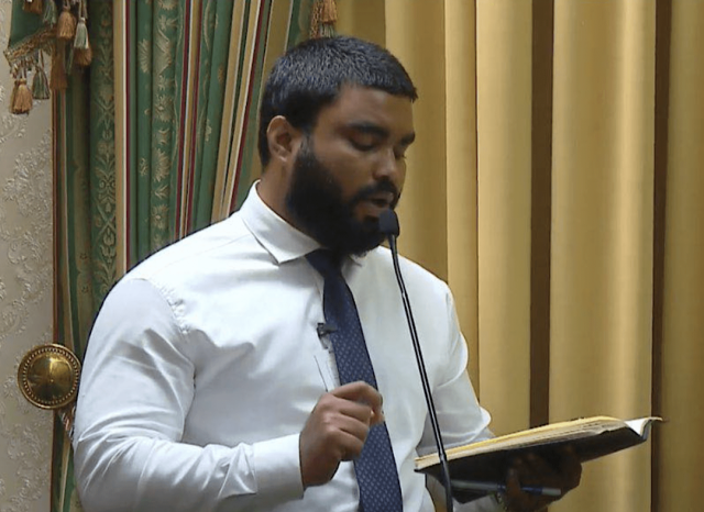 Court hurumah kandaafaivaa kamah thuhumathu koh Adhadhu ge noosveriyaa Shahuzaan ves court ah haaziruvaan angaifi