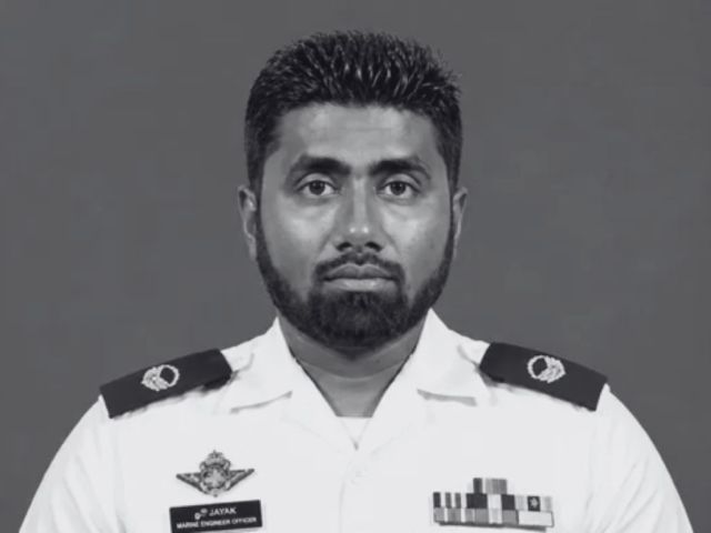 Coast guard diver Mahudheege maru fuluhun thahugeegu kuran fashaifi 