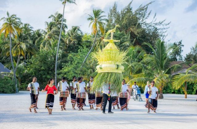 Hajjun aumah fahu roagaa ge alaamatheh huri nama Doctor ah dhakkaa!
