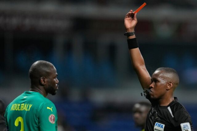 World Cup 2026: Anga foruvaigenn vaahaka dhakkanama rai card