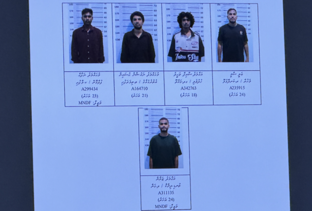 Meehaku raheenukoh ingili burikohlun: sifainge meehaa himeneyhen 4 meehakah kuh saabithuvejjej