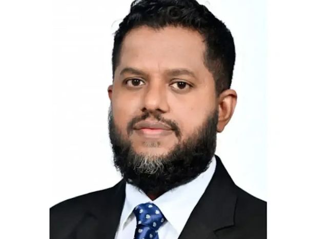 Flat aa goathi hoadhaidheyne kamah bune faisaa athuli deputy minister Yaseen ge massala fuluhun balanee