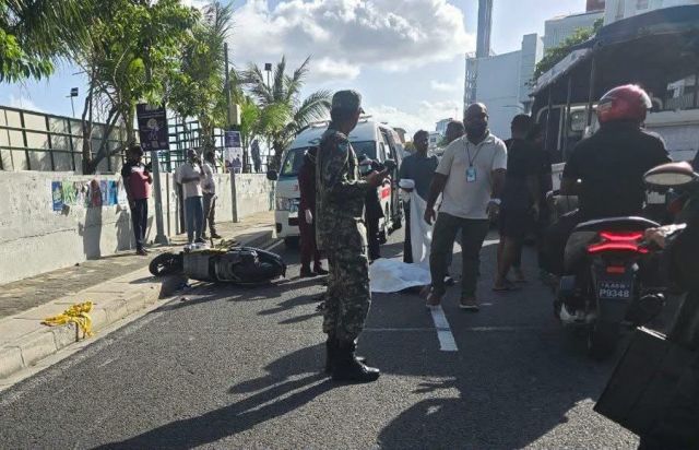 Cycle akaai lorry eh jehi Boduthakurufaanu magugai nurakkaatheri accident, ekaku niyaavejje 